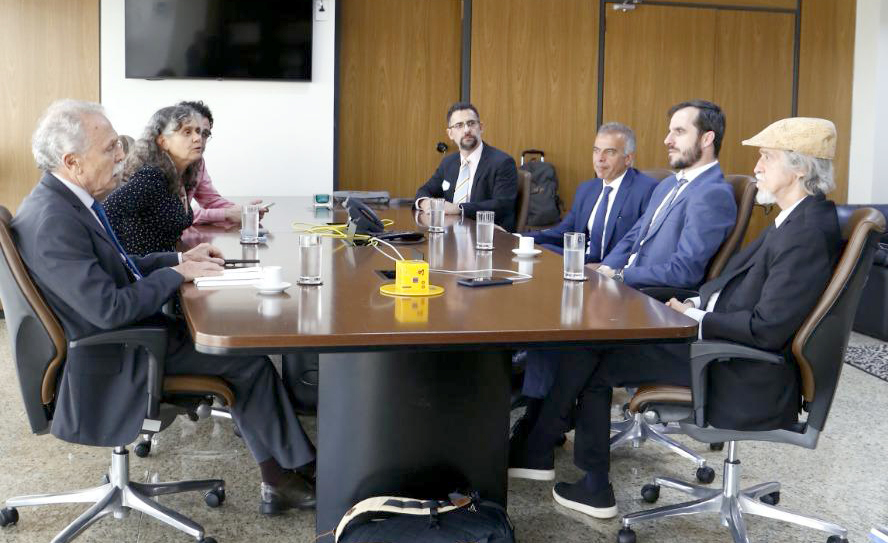 SBF em reunião no CNPq com Débora Menezes e Ricardo Galvão.