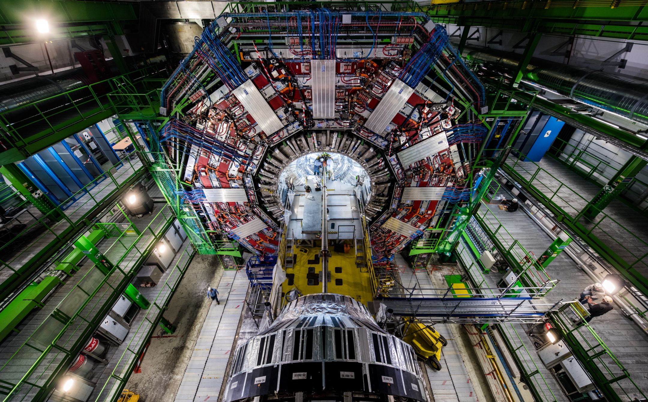 SPRACE projeta controlador inédito para o LHC e fortalece presença do Brasil na ciência de fronteira
