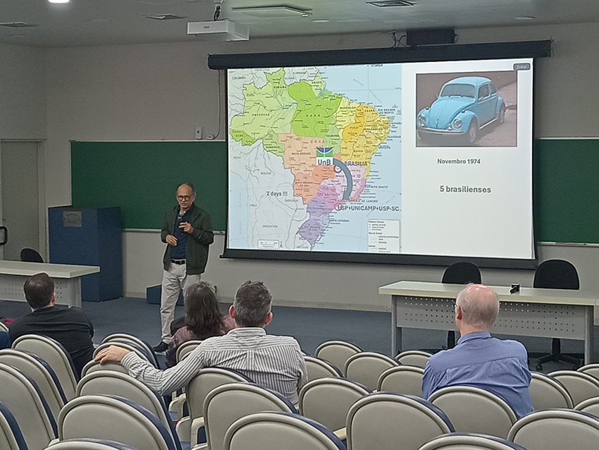 Fazzio lembra da viagem de Fusca de Brasíla a São Paulo em busca de emprego. (Crédito: Roger Marzochi)