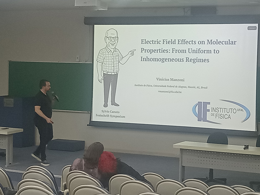 Vinícius Manzoni da Universidade Federal de Alagoas lembra das pesquisas que Canuto orientou. (Crédito: Roger Marzochi)